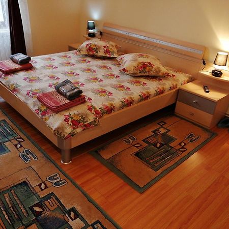 Casa Ovi Si Simo Hotel Hateg Luaran gambar
