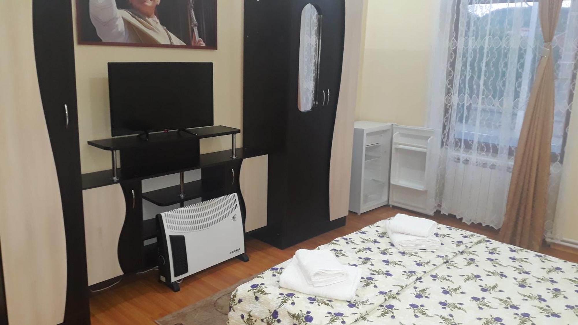 Casa Ovi Si Simo Hotel Hateg Bilik gambar