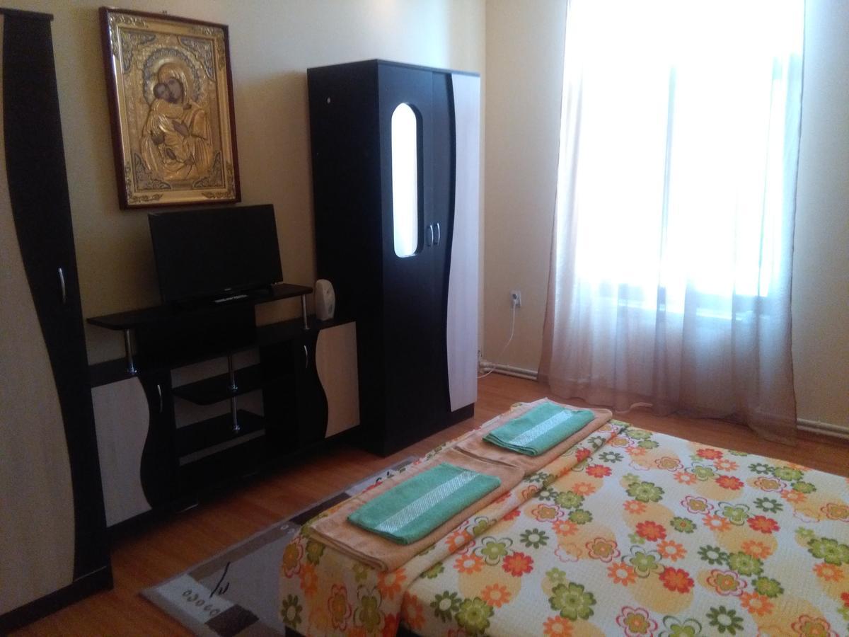 Casa Ovi Si Simo Hotel Hateg Luaran gambar